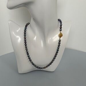 Black Real Pearl Necklace with Gold Clasp​